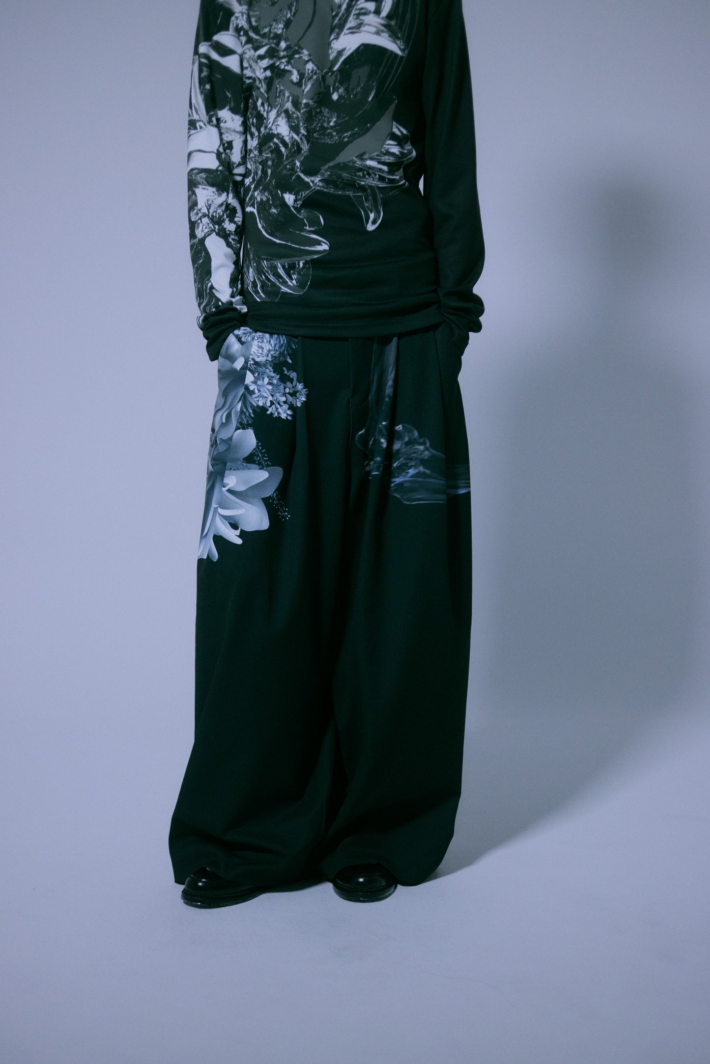 [ Flower of whale falls ] wide slacks