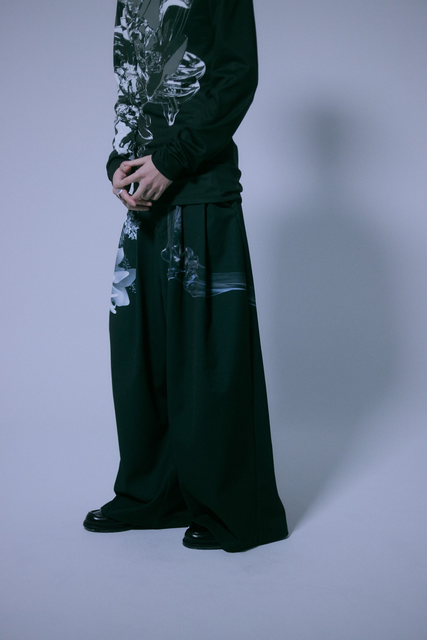 [ Flower of whale falls ] wide slacks