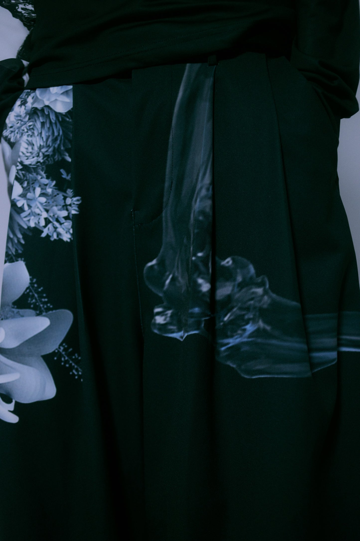 [ Flower of whale falls ] wide slacks