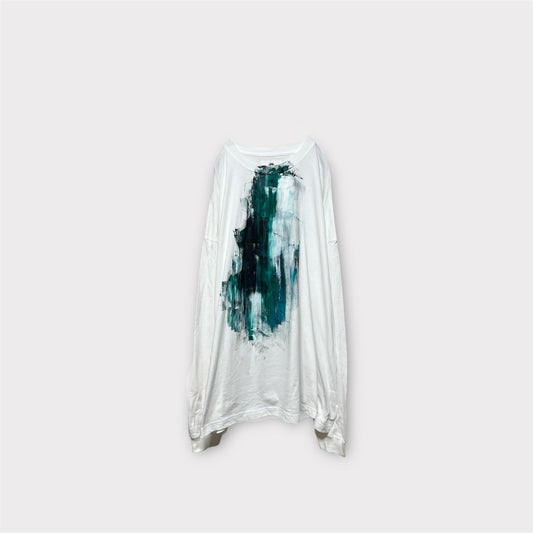 Aggressive paint over size long sleeve T-shirt