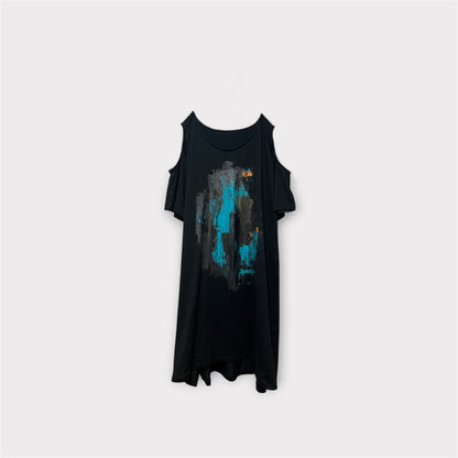 Aggressive paint open shoulder long T-shirt