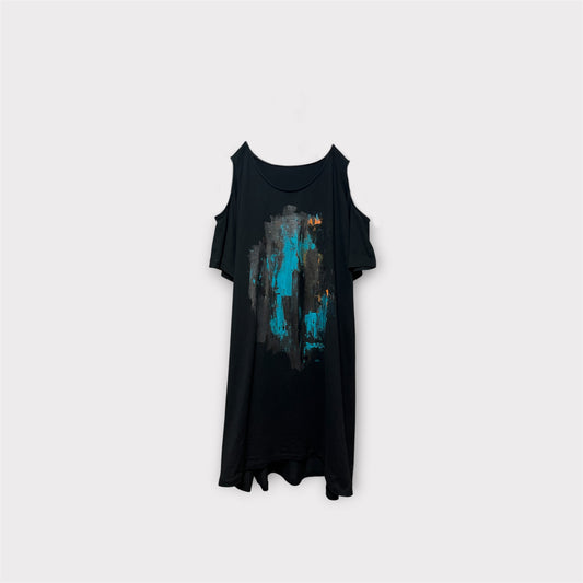Aggressive paint open shoulder long T-shirt