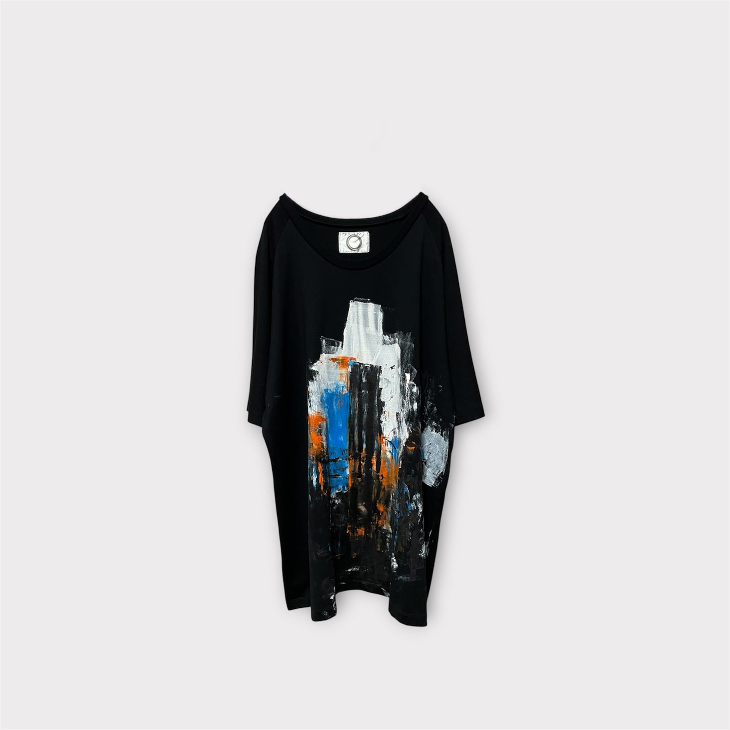 Aggressive paint half sleeve T-shirt
