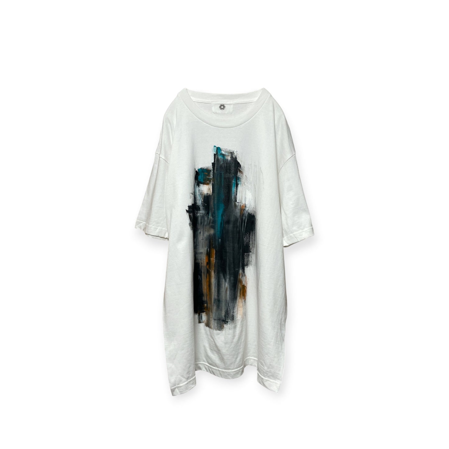 Aggressive paint half sleeve T-shirt
