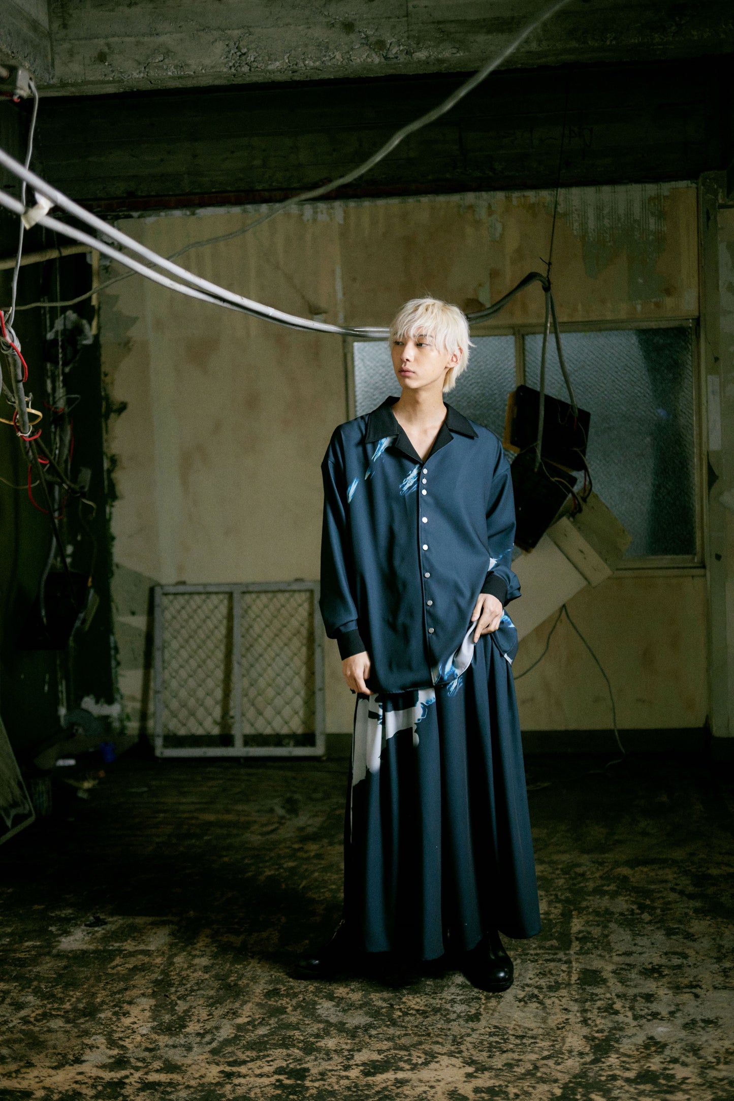Stony paint open collar shirt / Onyx